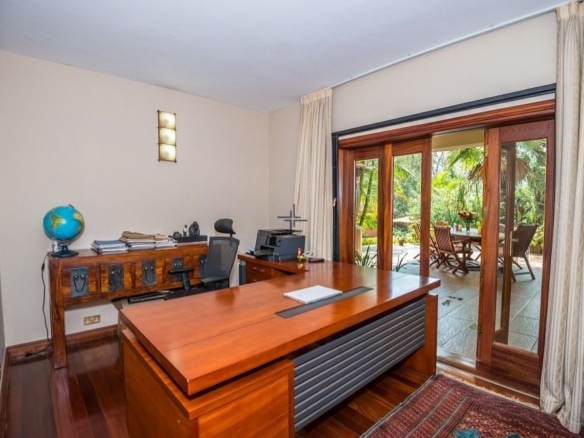 4 Bedroom House for Sale in Loresho, Nairobi - NBE71S (6)