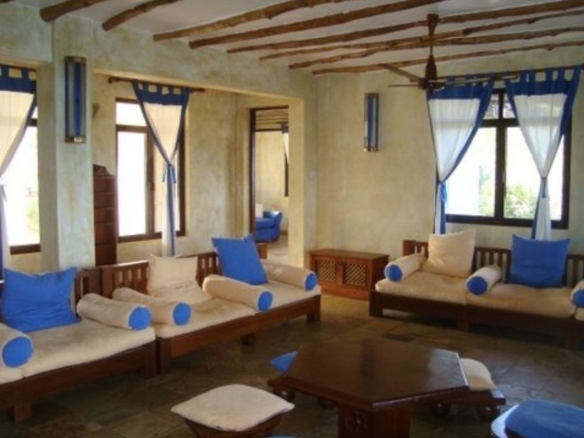 4 Bedroom House for Sale in Vipingo - VIP11S (6) - Photo of the living room