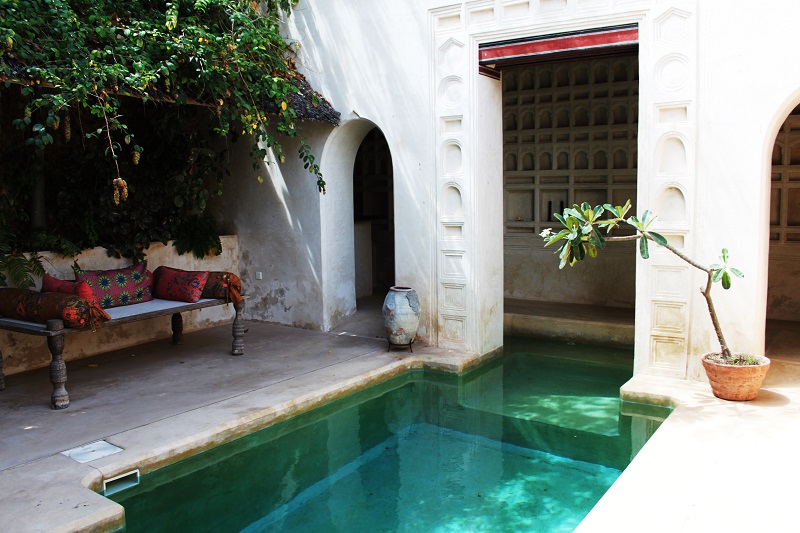 3 Bedroom House for Sale in Lamu, Kenya - Courtyard Plunge Pool 2 LAM32S (2)